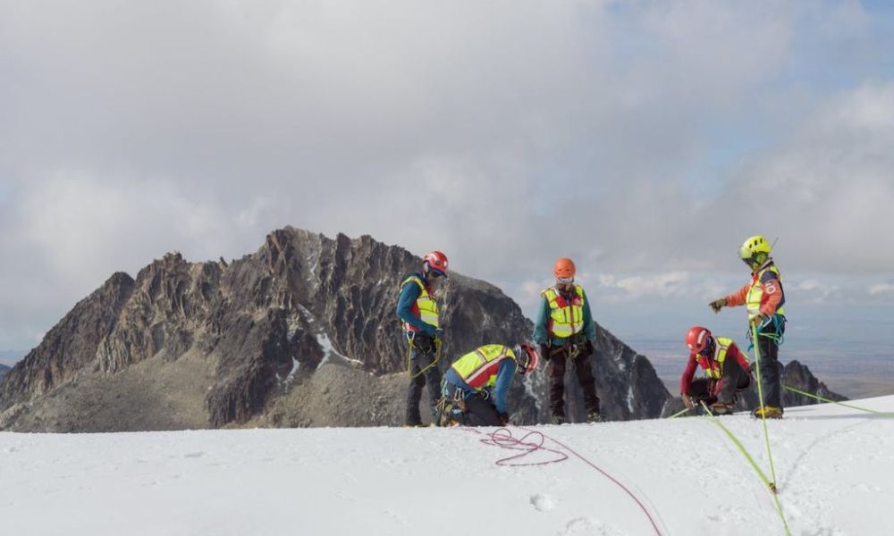 Lee más sobre el artículo Localizan sin vida a alpinista perdido en el Pico de Orizaba